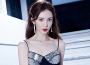 开云-跨越东西半球的争冠号角，英超激战与太阳晋级的双重焦点