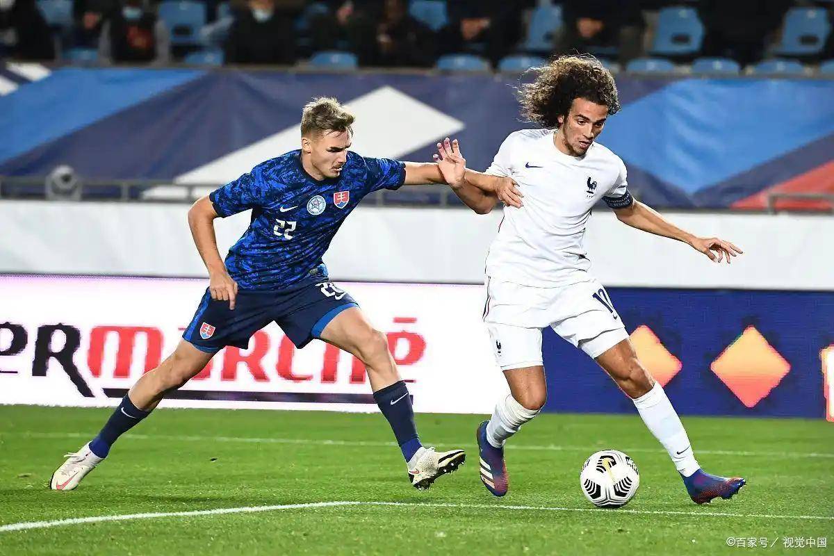 斯洛伐克队在欧预赛中面对挑战勇敢拼搏的简单介绍 斯洛伐克队在欧预赛中面对挑战勇敢拼搏的简单介绍