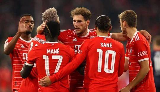 关于新赛季揭幕战，双方竞技激烈的信息