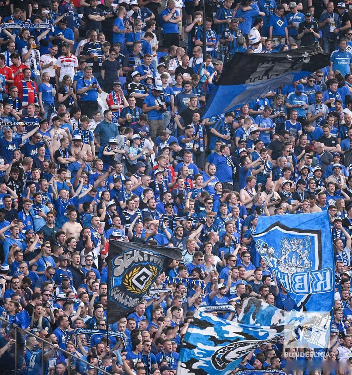 包含柏林赫塔客场大胜汉堡,稳定争冠态势的词条 包含柏林赫塔客场大胜汉堡,稳定争冠态势的词条