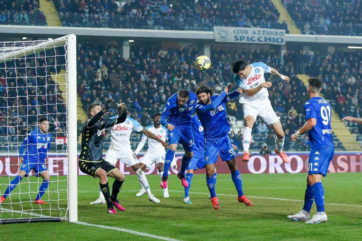 阿斯顿维拉中场格雷利什入选英格兰国家队