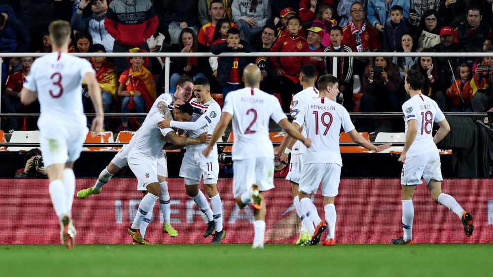 关于克罗地亚队客场战胜斯洛文尼亚，取得重要胜利的信息