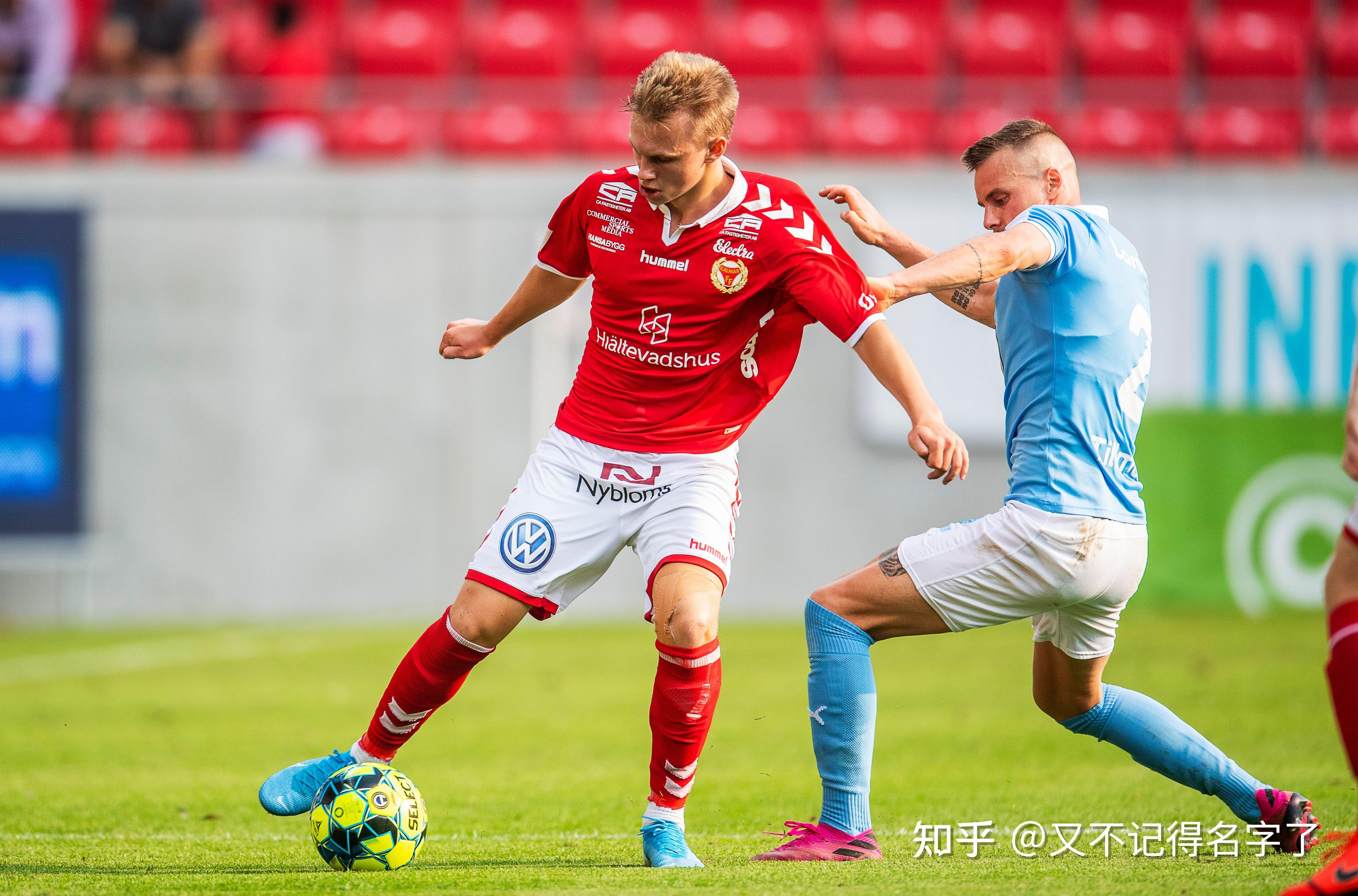 乌拉圭鏖战瑞典，莱万高光表现