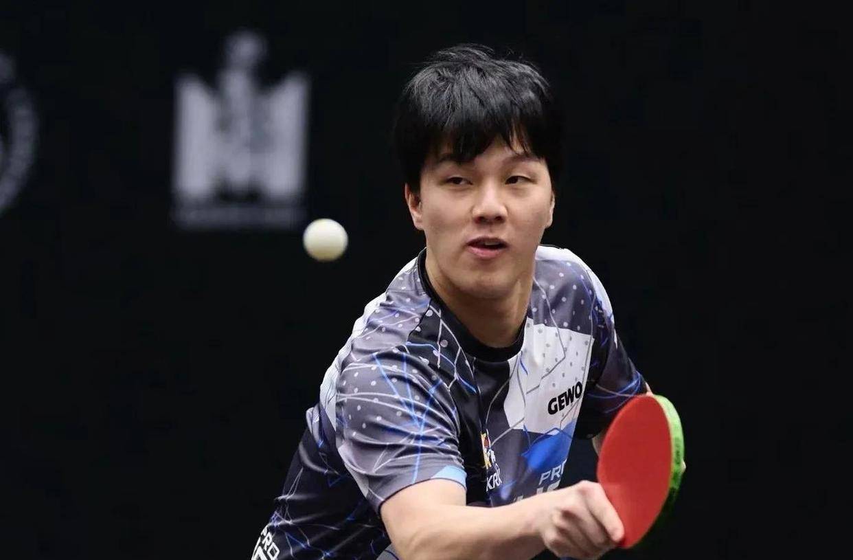 波兰队横扫葡萄牙队,奥恰洛夫带队取胜 波兰队横扫葡萄牙队,奥恰洛夫带队取胜