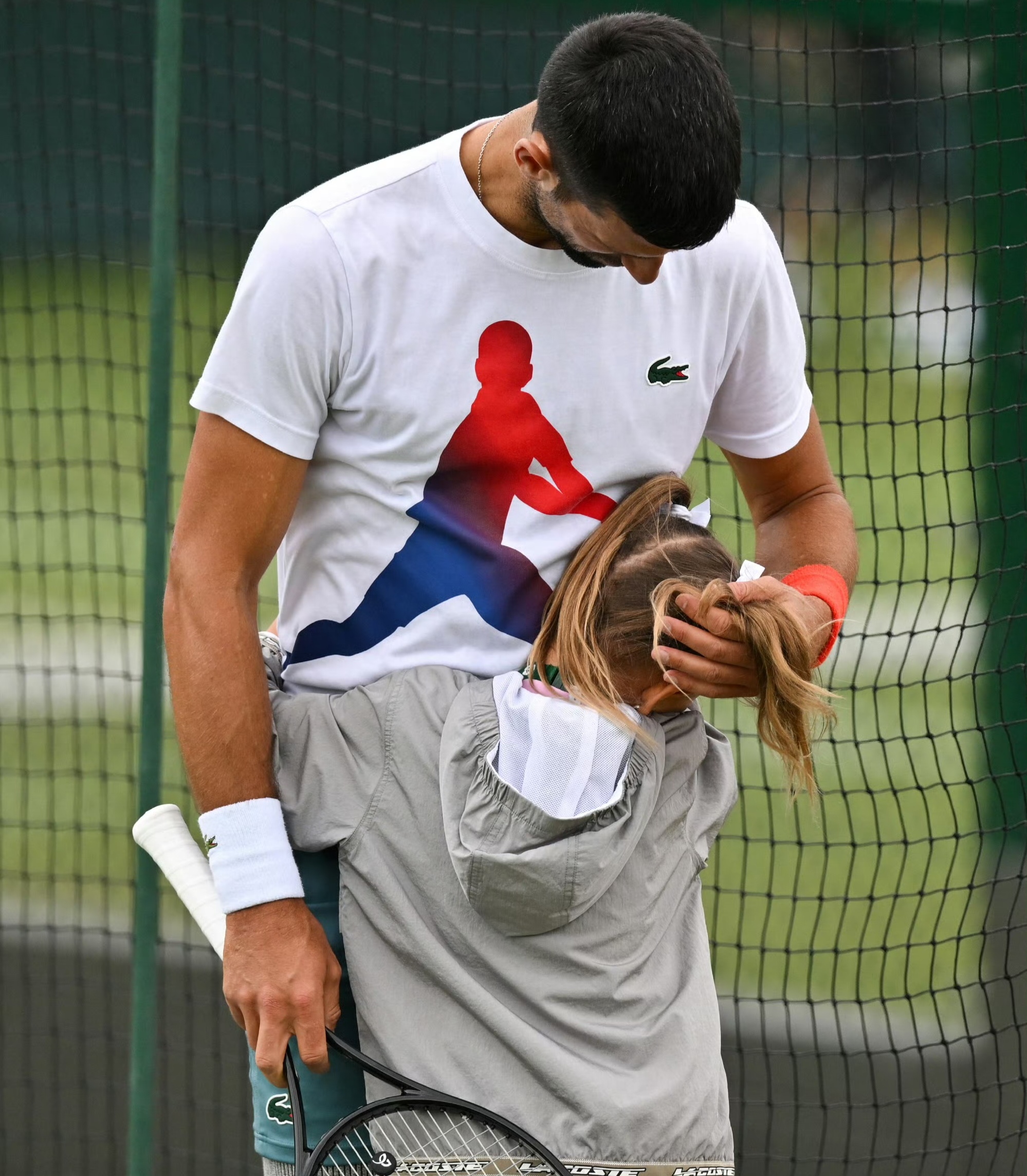 温网碾压美网，德约科维奇扛起全队