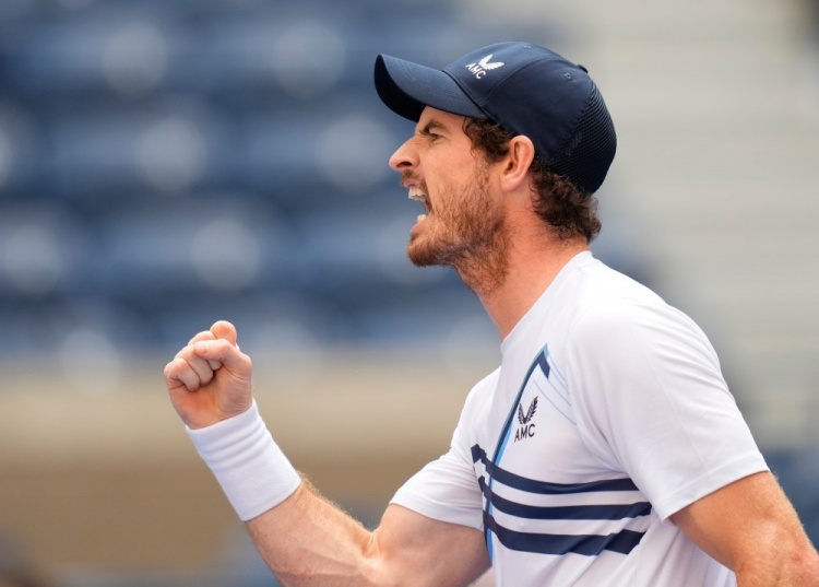 法网险胜美网，穆雷带队取胜