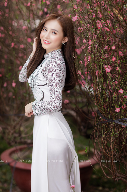 孤胆英雄的悲壮与团队奇迹的狂想，当塔图姆的史诗级火力，成了奇才翻盘火箭最艳丽的背景板
